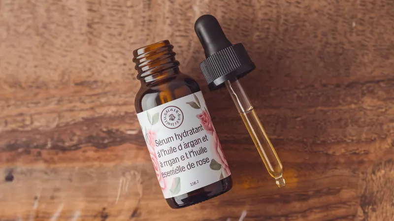 Sérum hydratant à l'huile d'argan et à l'huile essentielle de rose - recette Beauté Facile